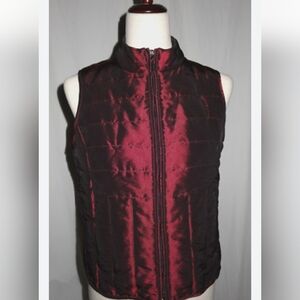 Relativity Quilted Women's Iridescent Full Zip Maroon Vest. Size XL